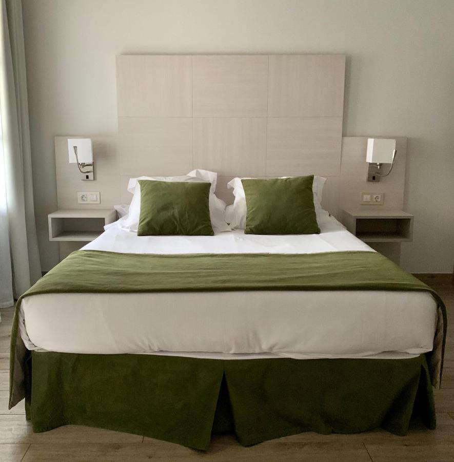 Suites La Posada De Pilar กอร์โดบา ภายนอก รูปภาพ