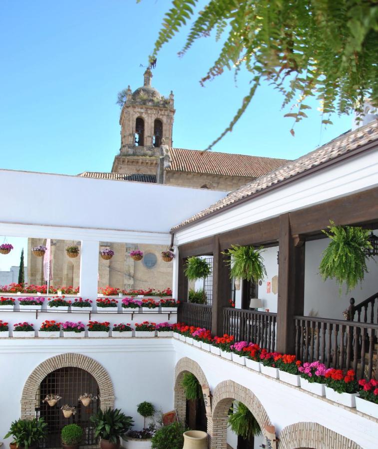 Suites La Posada De Pilar กอร์โดบา ภายนอก รูปภาพ