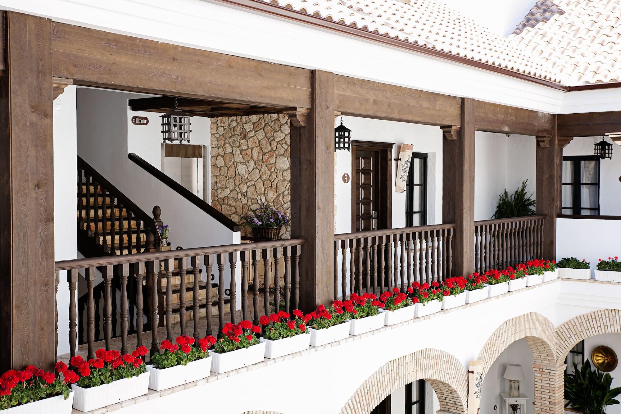 Suites La Posada De Pilar กอร์โดบา ภายนอก รูปภาพ