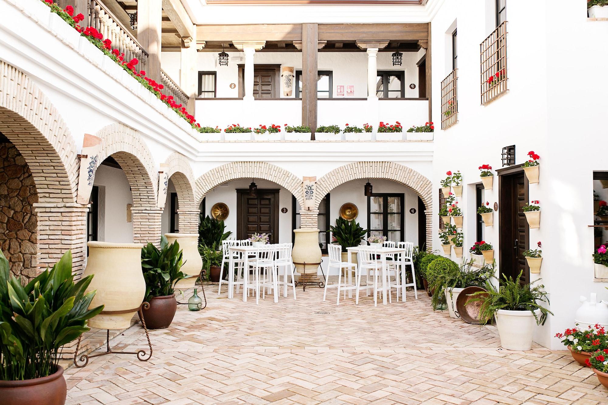 Suites La Posada De Pilar กอร์โดบา ภายนอก รูปภาพ