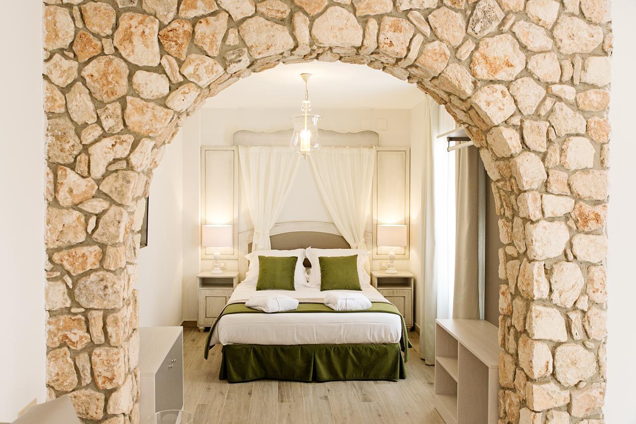 Suites La Posada De Pilar กอร์โดบา ภายนอก รูปภาพ